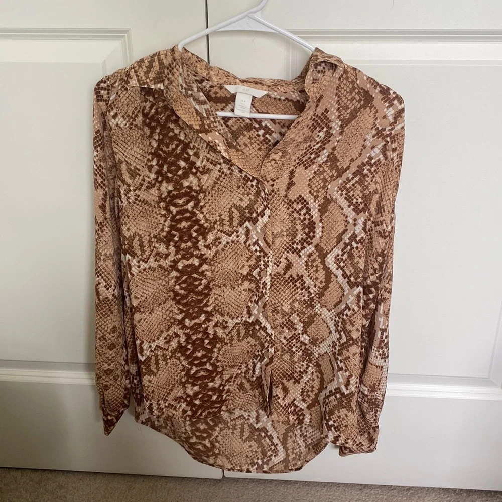 H&M blouse - Picture 1 of 3